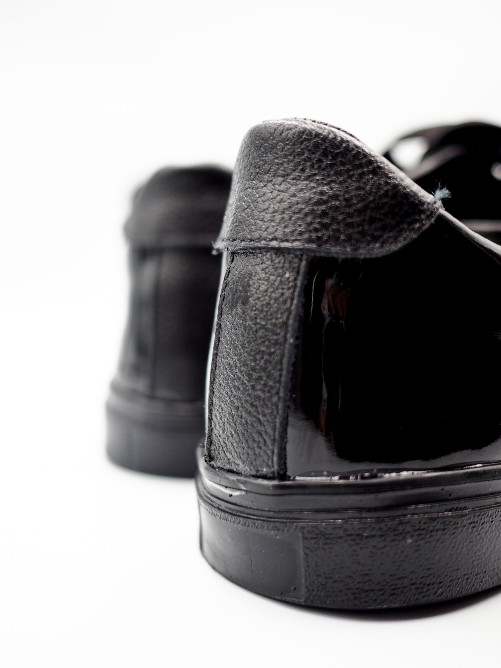Tenis Miletto Piel Textura Charol Negro